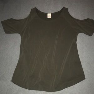 Cold Shoulder Flowy Shirt